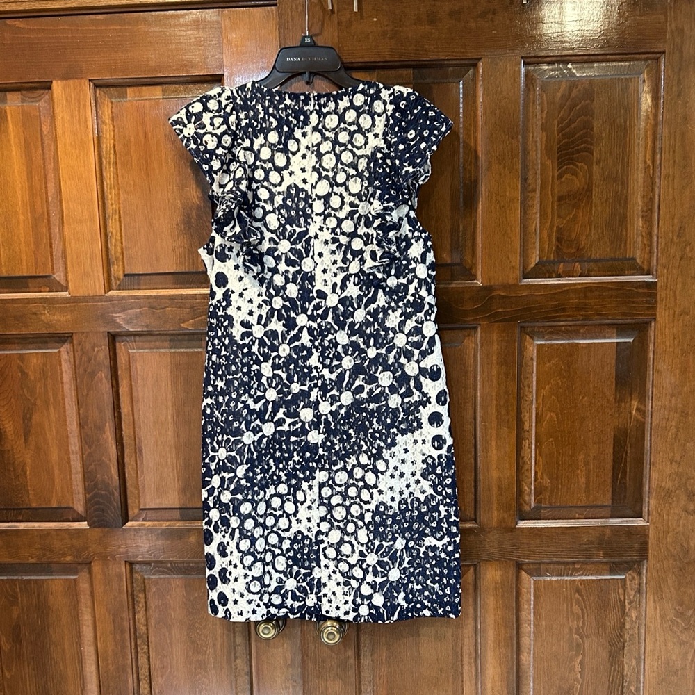 NWT Trina Turk Navy Blue & White Floral Polka Dot Lace Sheath Dress Size 12 - Picture 6 of 12